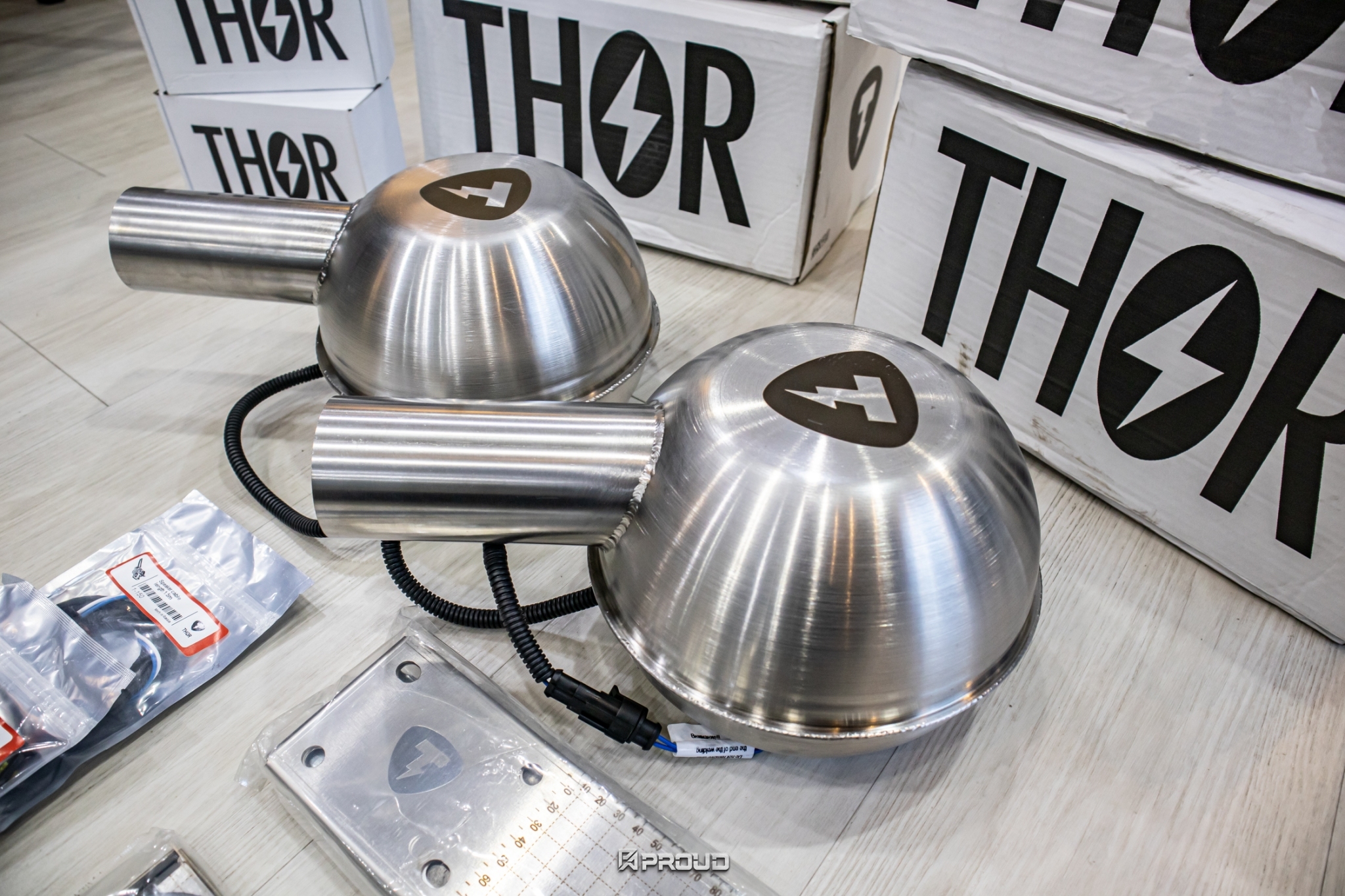 ท่อลำโพง THOR - พร้อมติดตั้ง ท่อลำโพง THOR