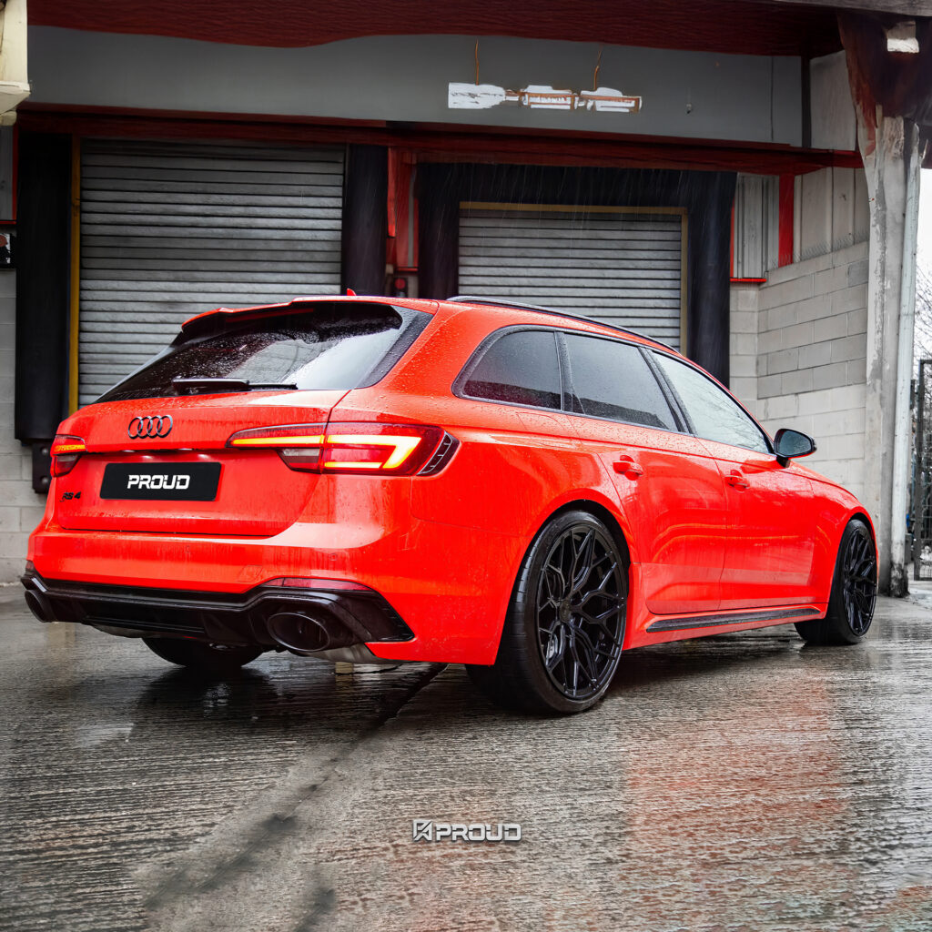 ชุดแต่งแปลงชุดแต่งแปลงโฉม AUDI A4L/S4 Facelift RS4 (17-20) เป็น RS4 Avantโฉม RS4 Avant สำหรับ AUDI A4L/S4 Facelift RS4 (17-20)