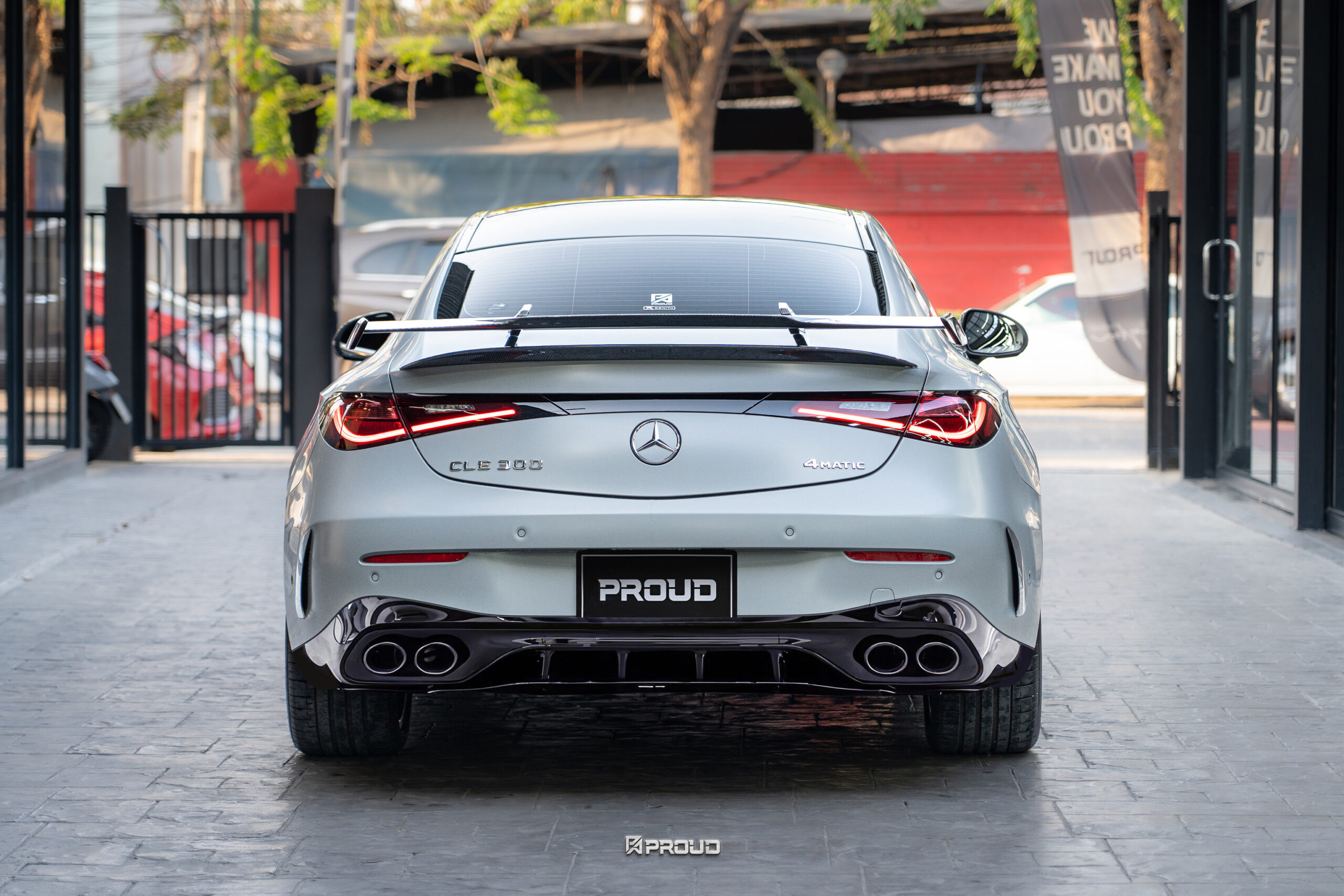 ดิฟฟิวเซอร์ดำเงา CLE53 Diffuser สำหรับ Benz CLE300